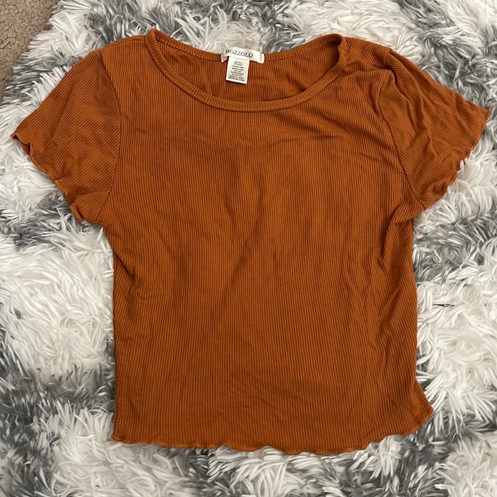Cropped tee